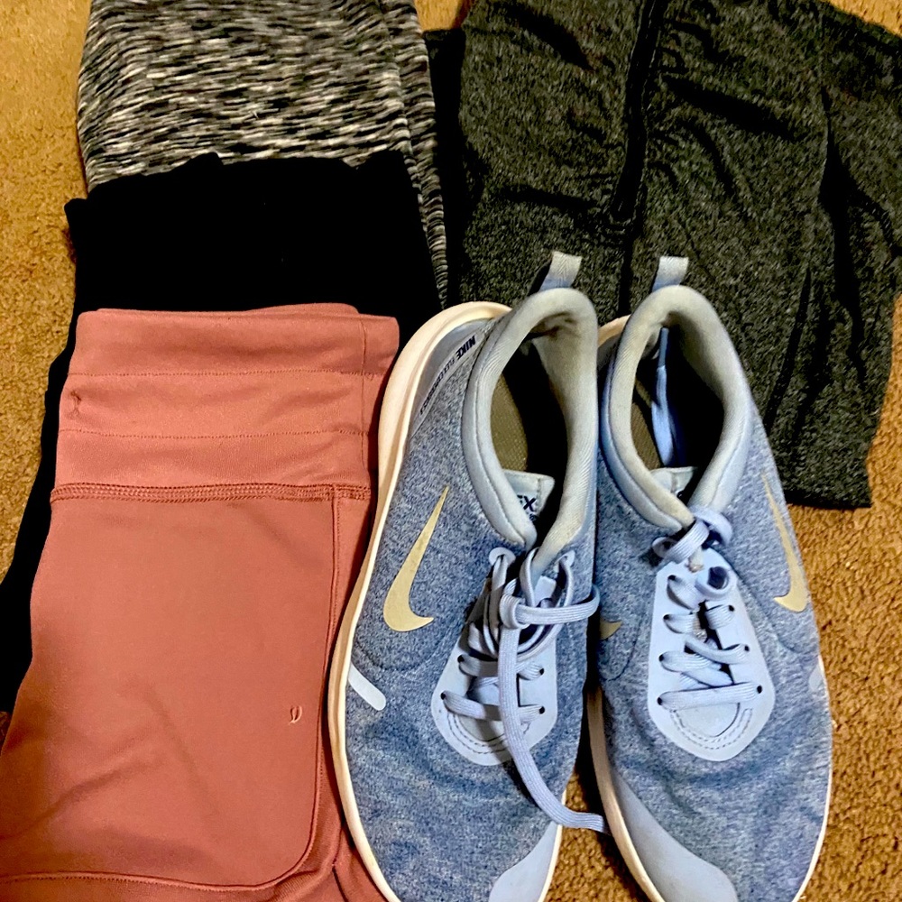 I am selling a work out set